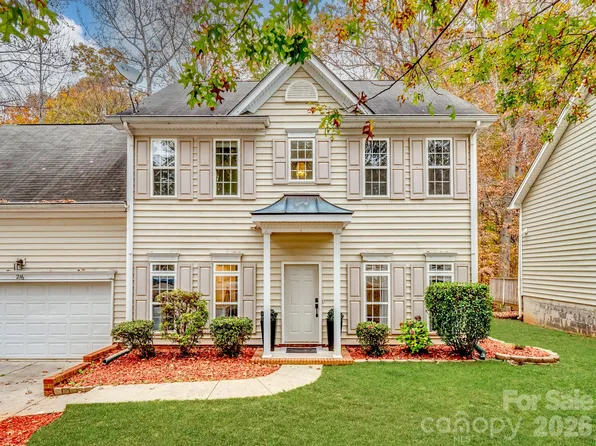 216 Devon Forest Dr, Mooresville, NC 28115