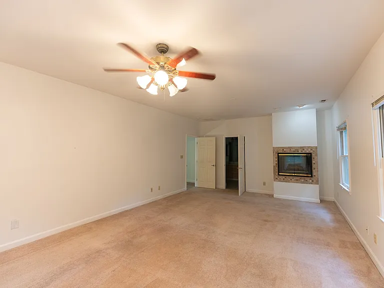 4916 Gold Crest Dr — Photo 21