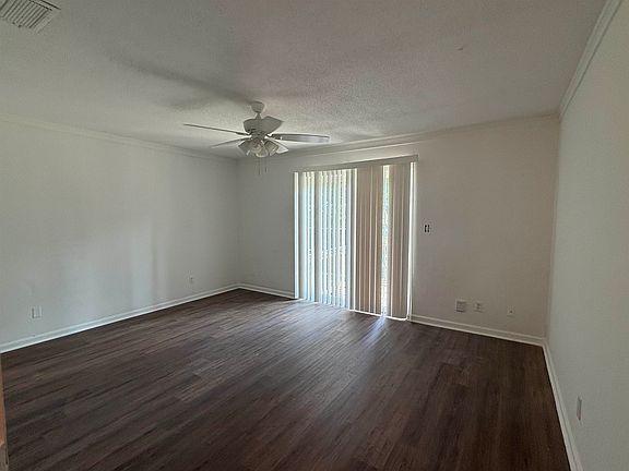 3rd image of 1931 Faulk Dr