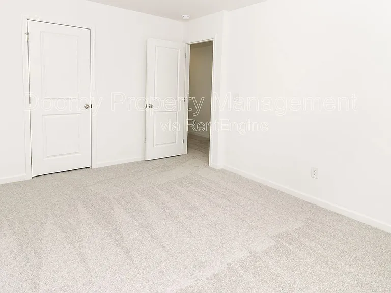 105 Saddlebred Way — Photo 24