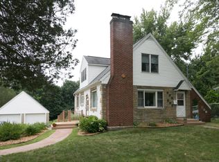 727 Hutchinson St, Kalamazoo, MI 49008