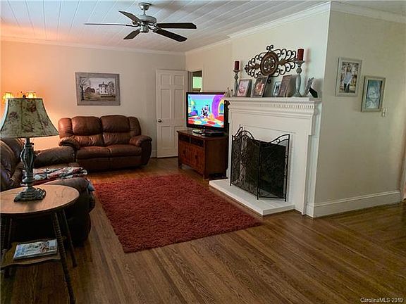 2nd image of 821 S Brady Ave