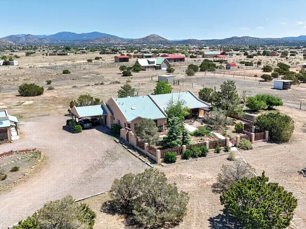 10 Blue Mesa Rd, Santa Fe, NM 87508