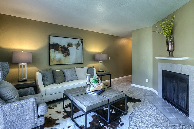 Waverly Gardens Apartments — Photo 2