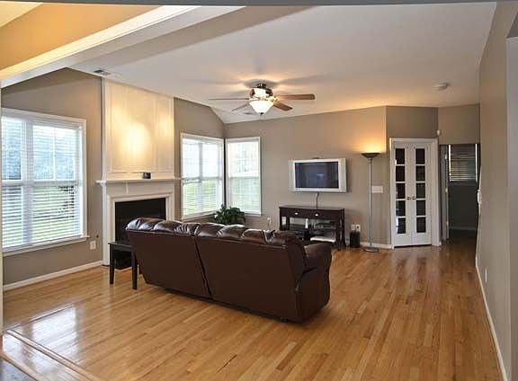 5th image of 1638 W Wilson Blvd