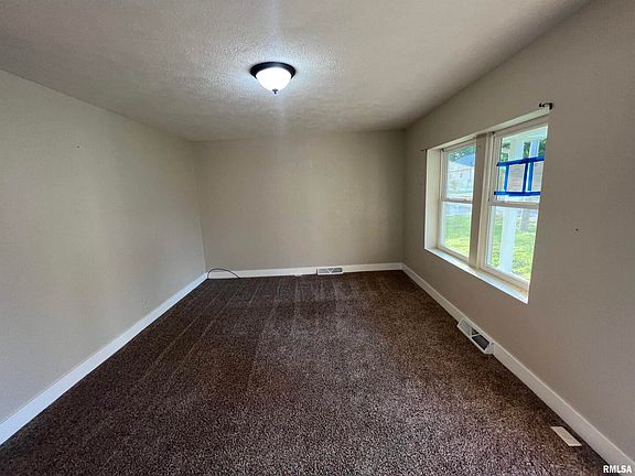5th image of 1506 E Clark St #6