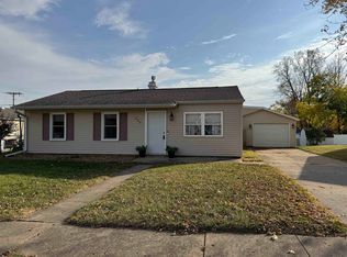 620 Cushing St, Dixon, IL 61021