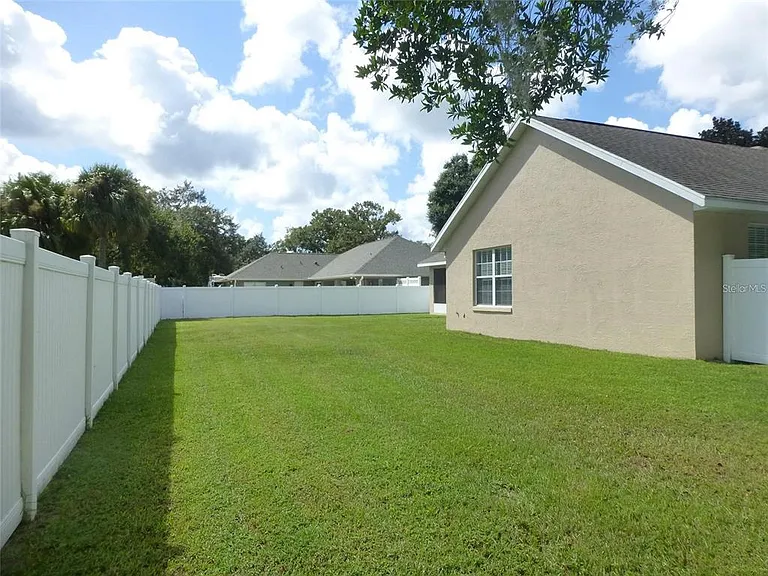 1311 SE 39th Ct — Photo 22