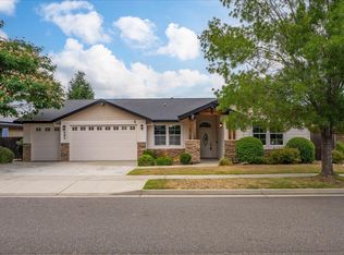 592 Mill Valley Pkwy, Redding, CA 96003