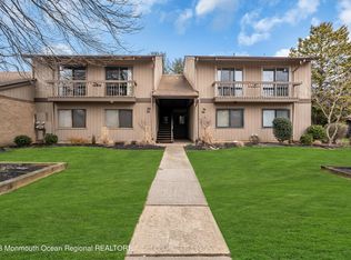 34 Claremont Ct, Red Bank, NJ