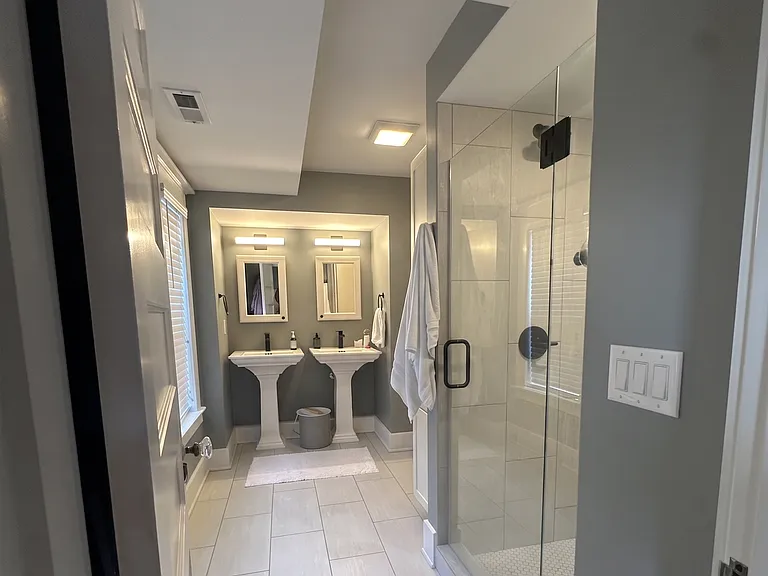 4018 Ingersoll Ave — Photo 12