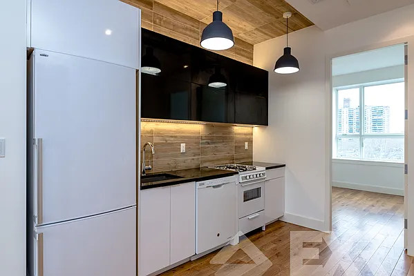 Rented by EXR | media 40