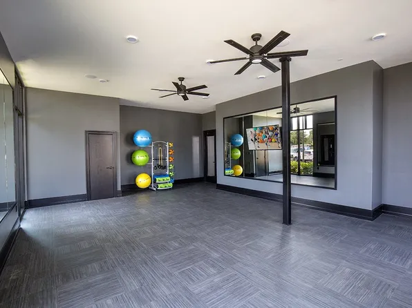 Upton Oxmoor Apartments