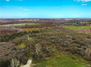 7478 Lahring Rd, Gaines, MI 48436