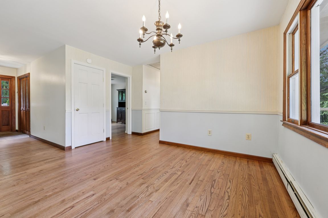 Ridgefield Ln-S0107-009.jpg