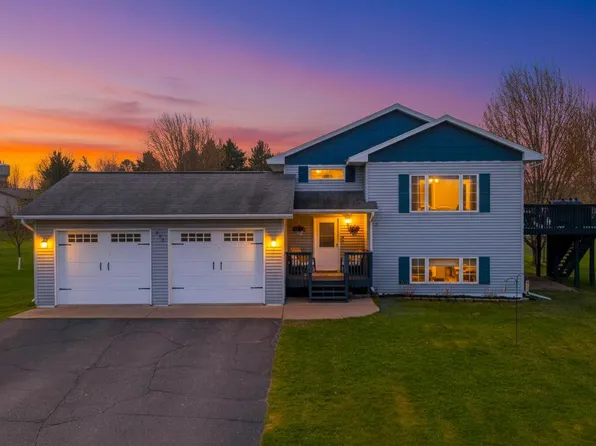 339 11th St NE, Milaca, MN 56353
