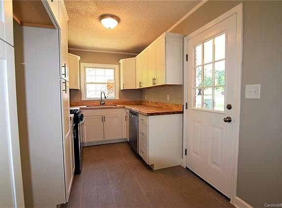 4th image of 2112 Hollandale Dr