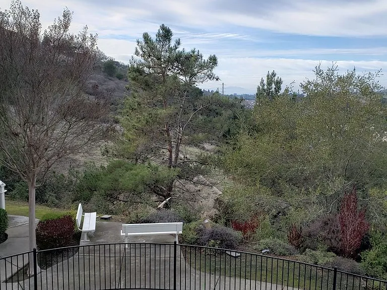 258 Napoli Ct — Photo 35