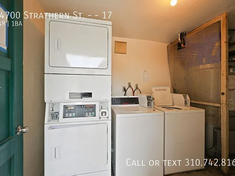 14700 Strathern St #17 — Photo 15