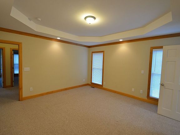 3rd image of 2458 Windingbrook Dr