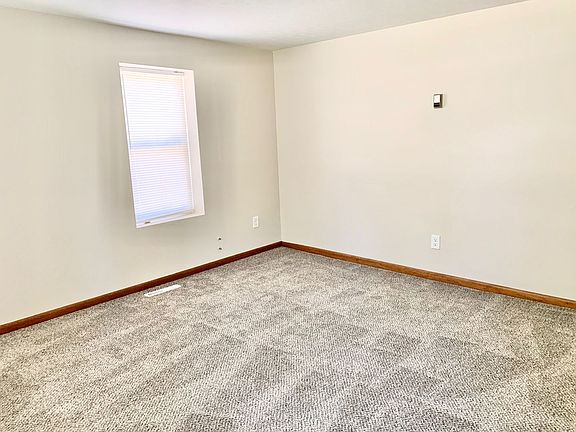 4th image of 3637 Canton Ave