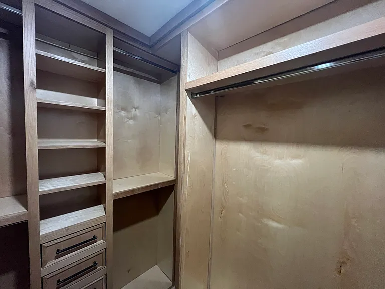 601 N Riverside Dr — Photo 30
