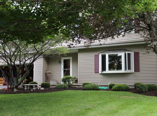5121 Laura Ln, Canandaigua, NY 14424