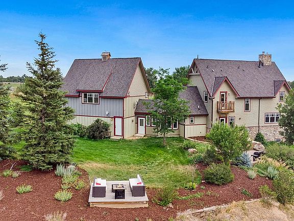 Back Yard & Small Fire Pit