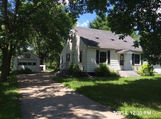 326 S Willow St, Belle Plaine, MN 56011
