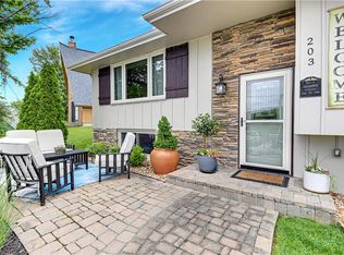 203 L St, Lees Summit, MO 64086