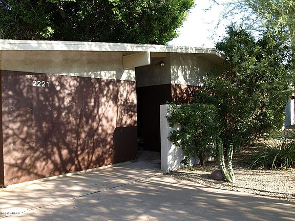 2nd image of 2221 S Sierra Vista Dr