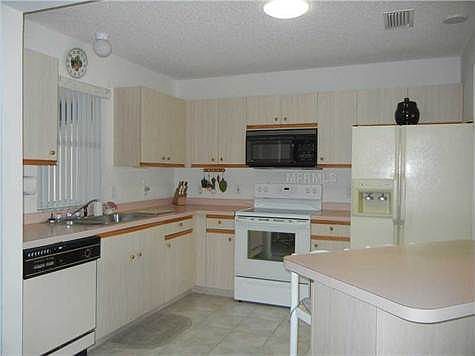 4th image of 614 Prado Dr