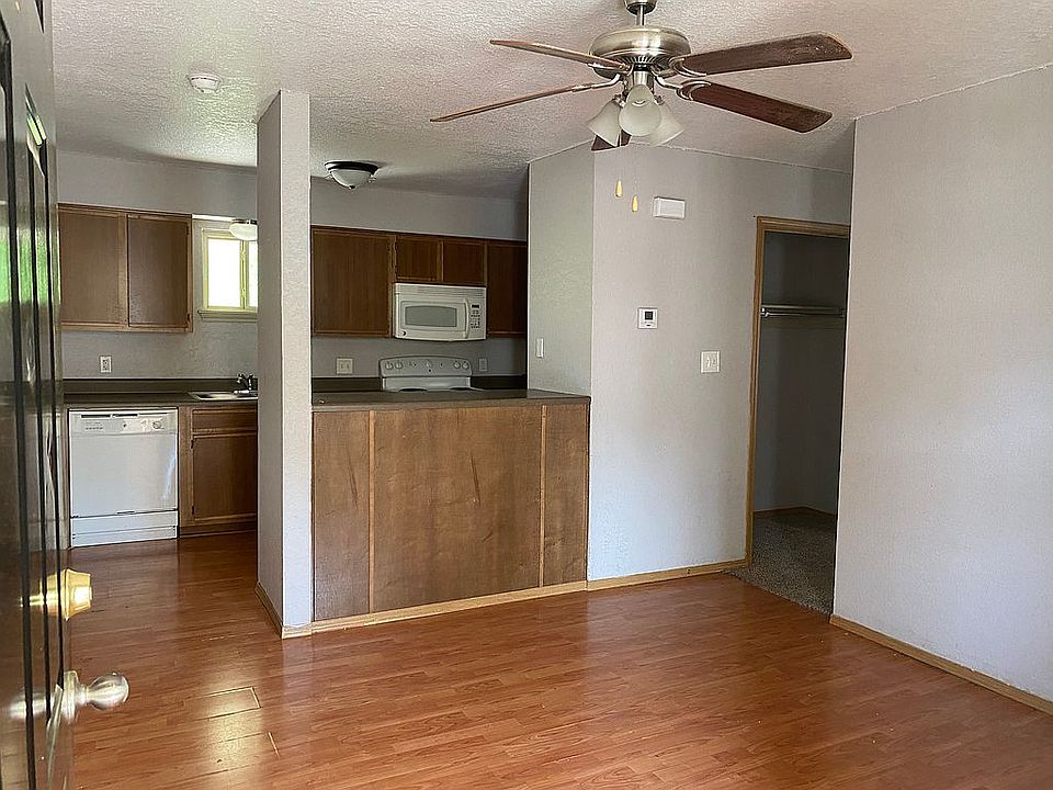 1st image of 3014 Presley St #204537135