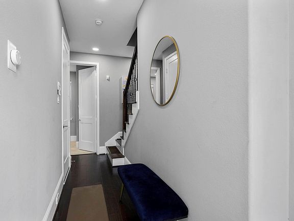 5th image of 2120 Genesee St