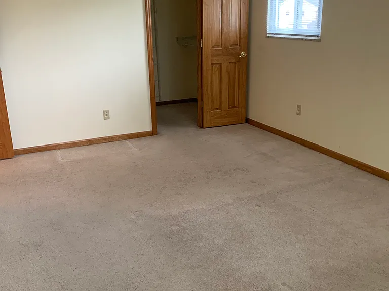 377 Heil Dr — Photo 10