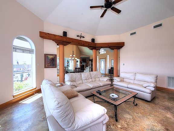 5th image of 13737 Primavera Dr