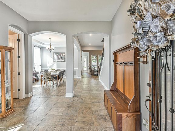 3rd image of 2111 Red Wren Cir