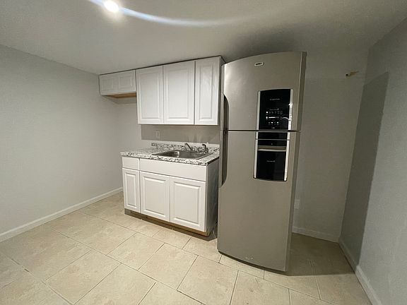 2nd image of 76 Wade St #1E