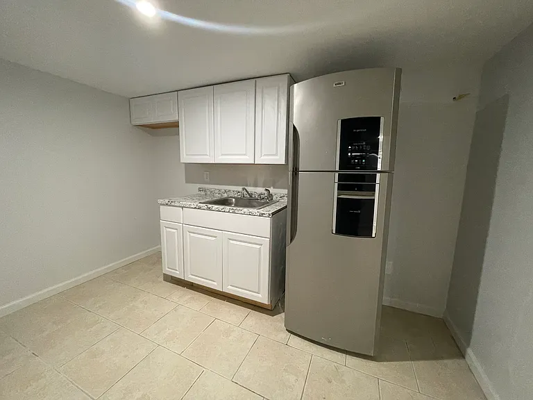 76 Wade St #1E — Photo 2