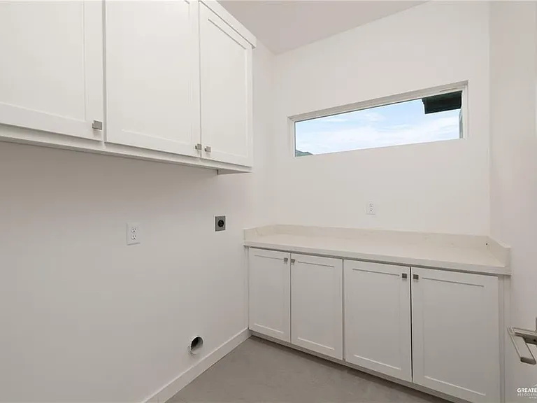 614 Sonny Dr — Photo 15