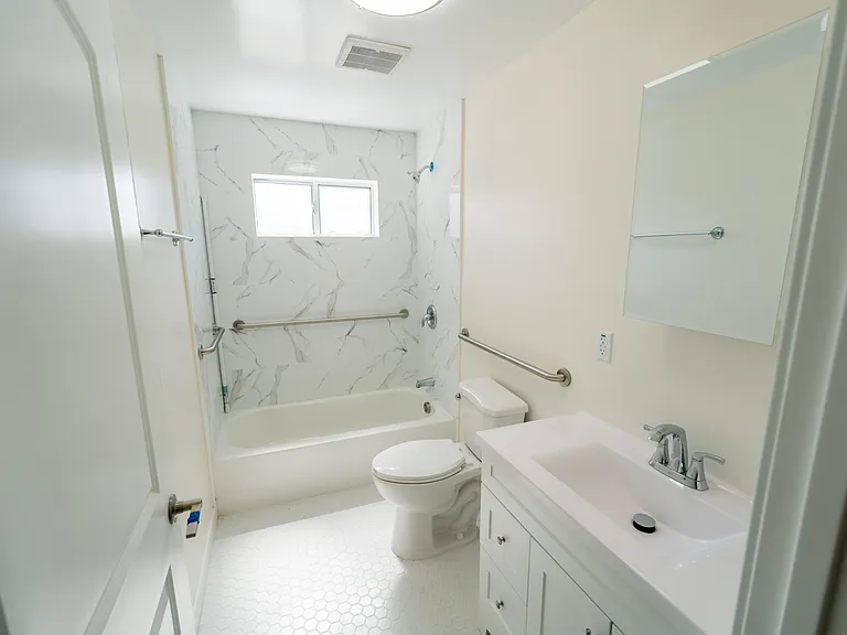 2028 Meridian Ave #E — Photo 10