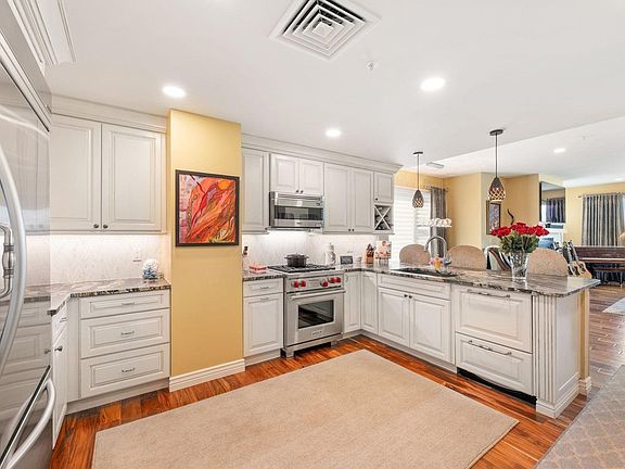 2nd image of 3601 Arapahoe Ave #D-424