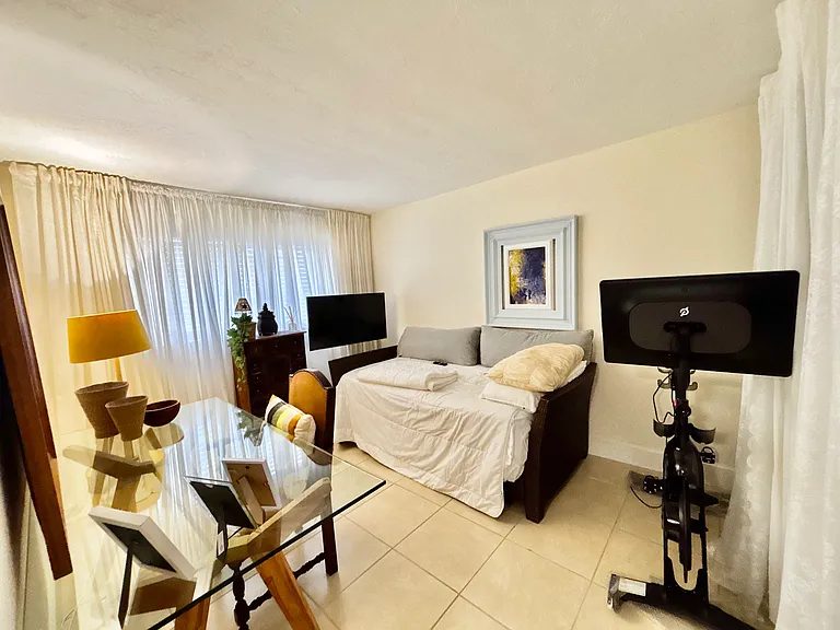 1735 Dewey St #201 — Photo 8