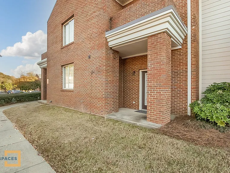 3218 Veterans Memorial Pkwy #3X3 — Photo 49