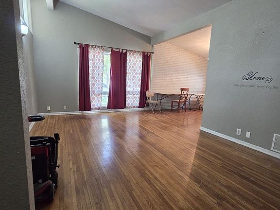 4th image of 3802 W Del Sienno St