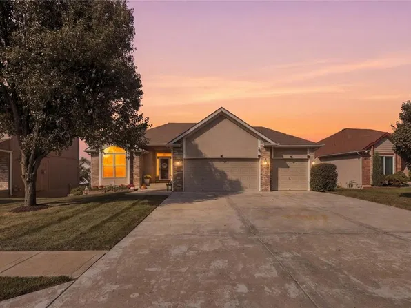 11226 N Belleview Ave, Kansas City, MO 64155