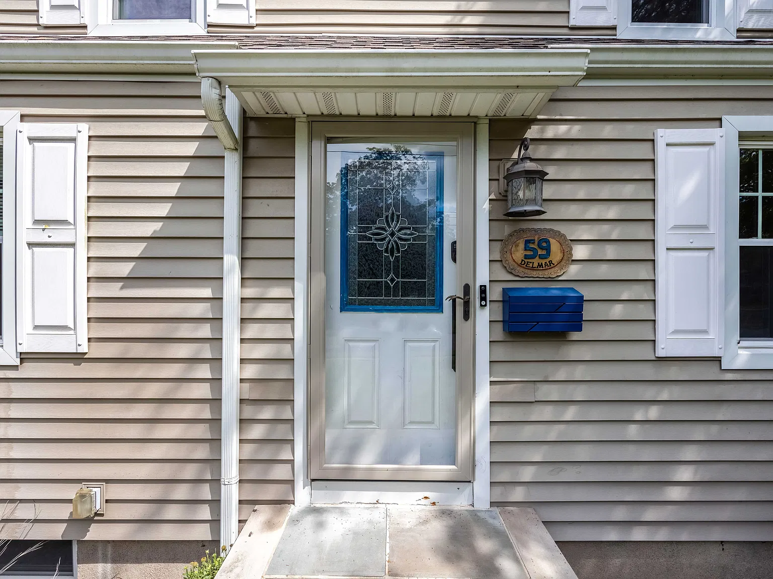 4 bed, $4,500 — Photo 1