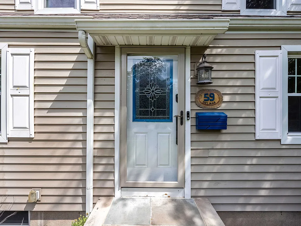 59 Delmar Ave