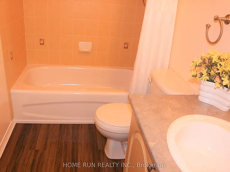 251 Meadowbreeze Dr — Photo 28