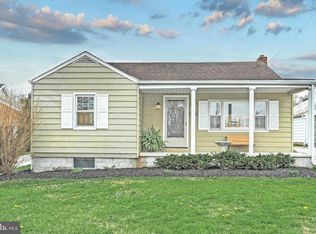 2320 Grandview Rd, Hanover, PA 17331